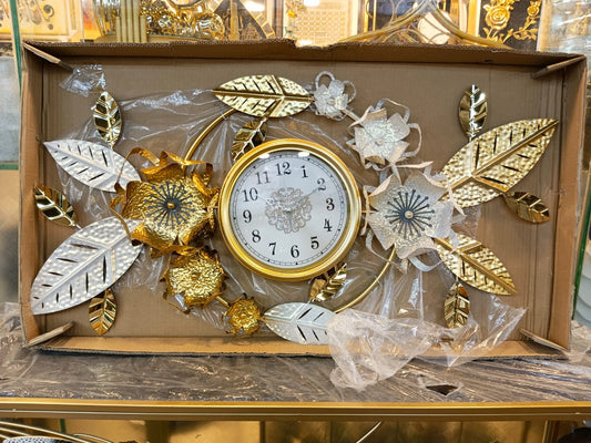 Elegant Brass Floral Clock – Timeless Beauty for Your Home